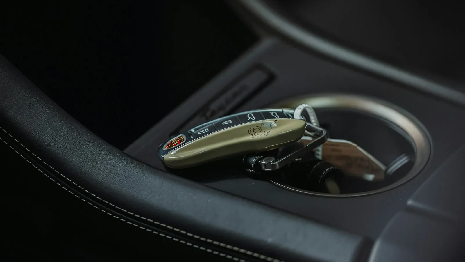 Palanca de cambios de un auto
