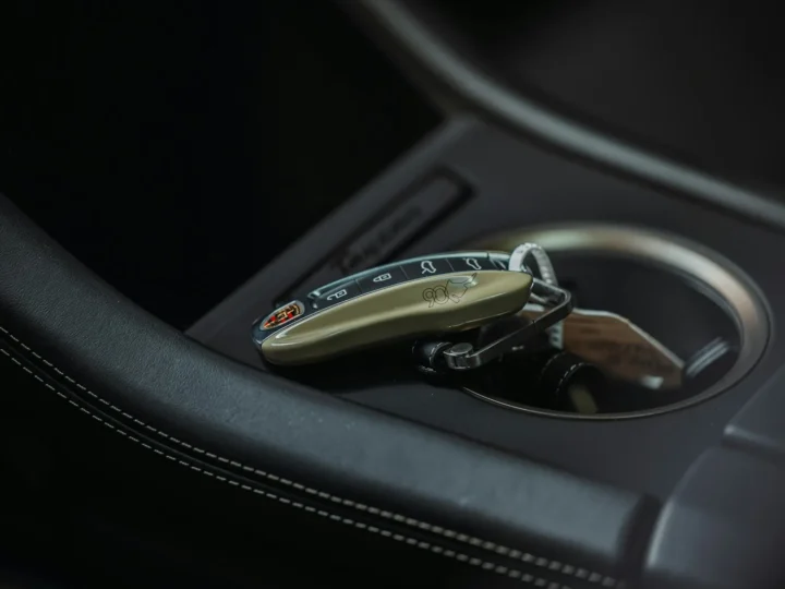 Palanca de cambios de un auto